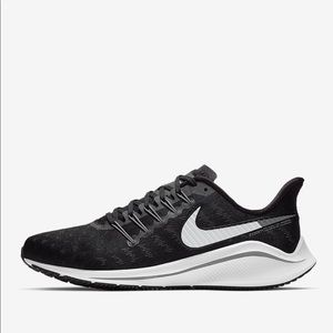 Nike Running Zoom Vomero 14- size 10.5
